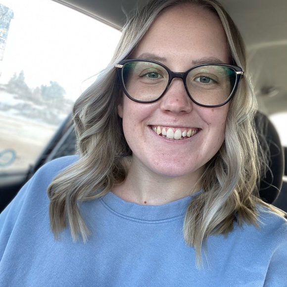 Meet your Posher, Allison - Picture 1 of 1